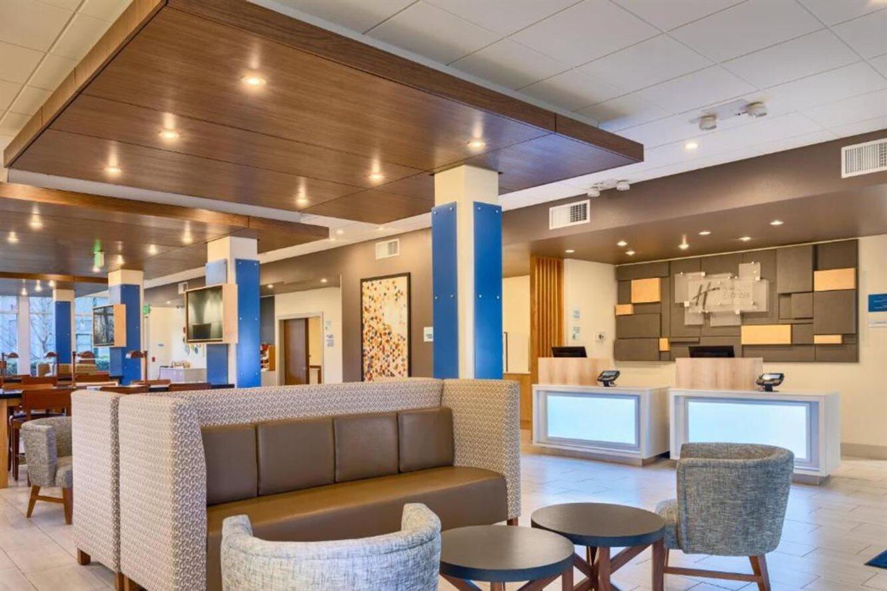 Holiday Inn Express&Suites Salem North - Keizer, an IHG Hotel Exterior foto
