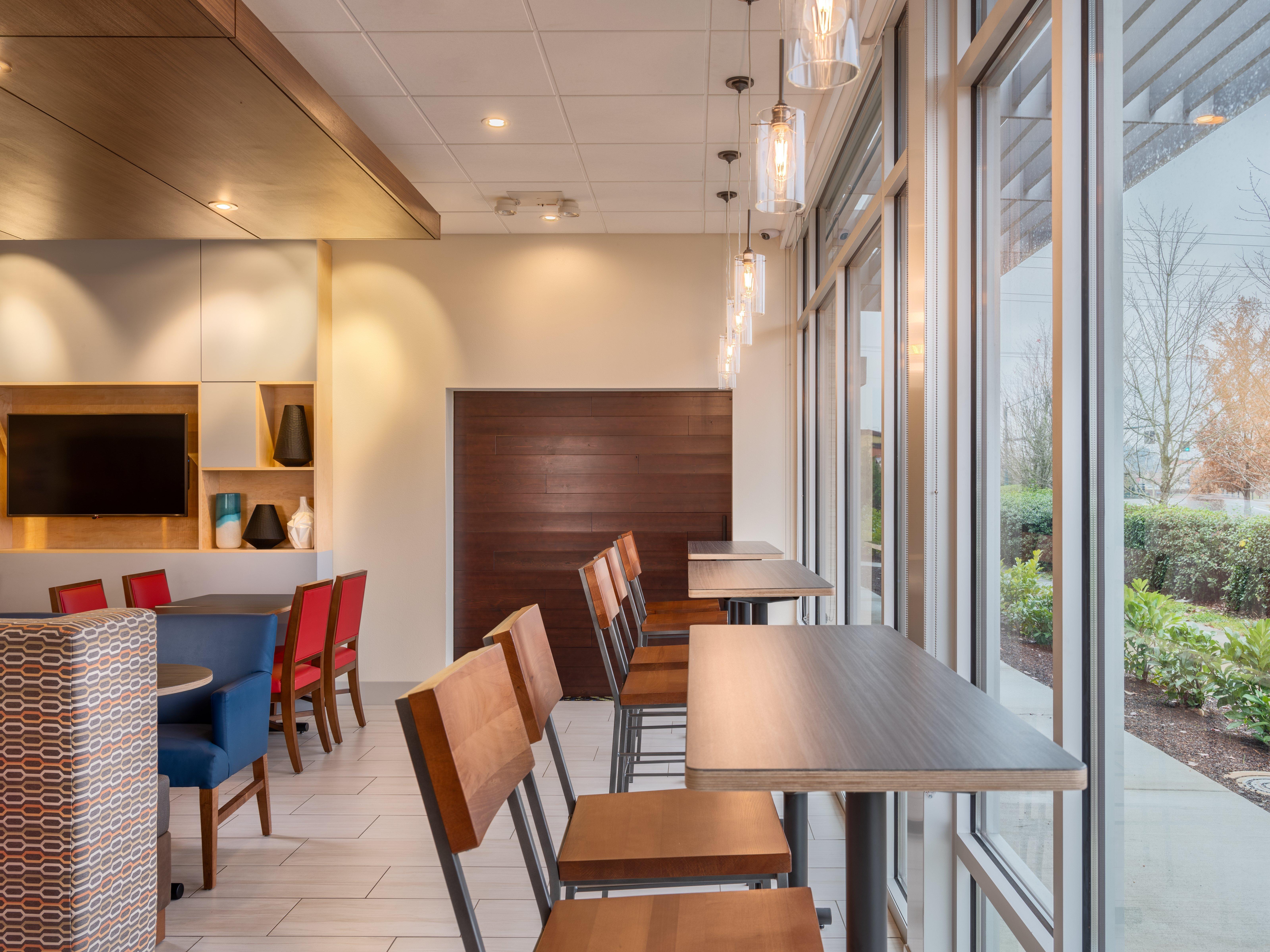 Holiday Inn Express&Suites Salem North - Keizer, an IHG Hotel Exterior foto